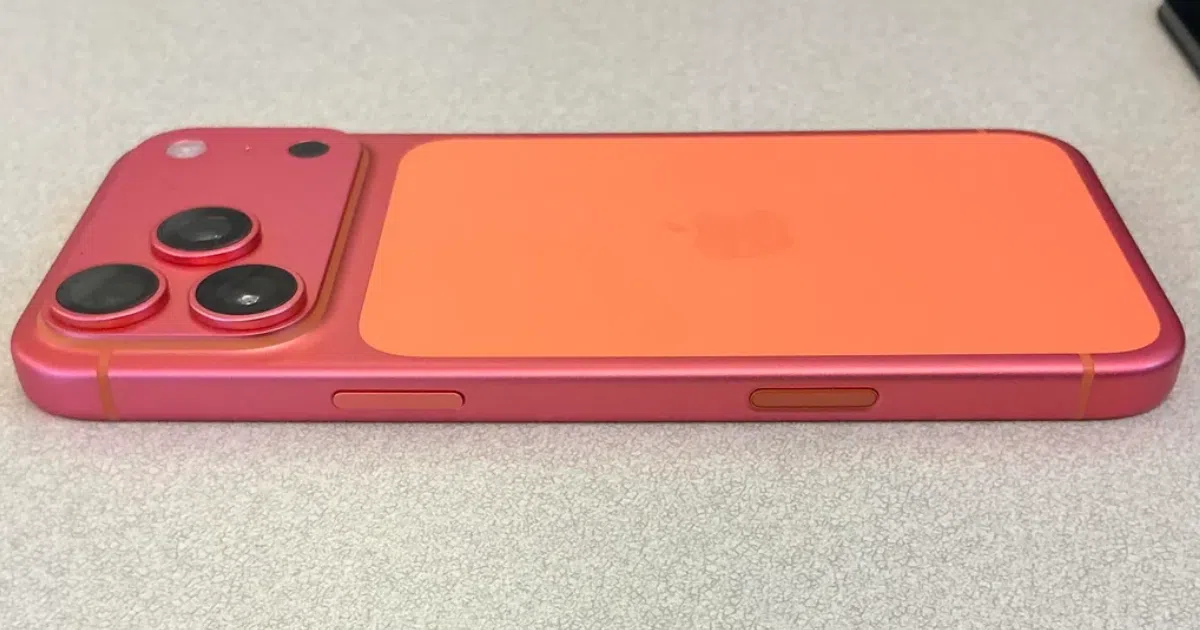 iPhone 17 Pro Max Cosmic Orange 