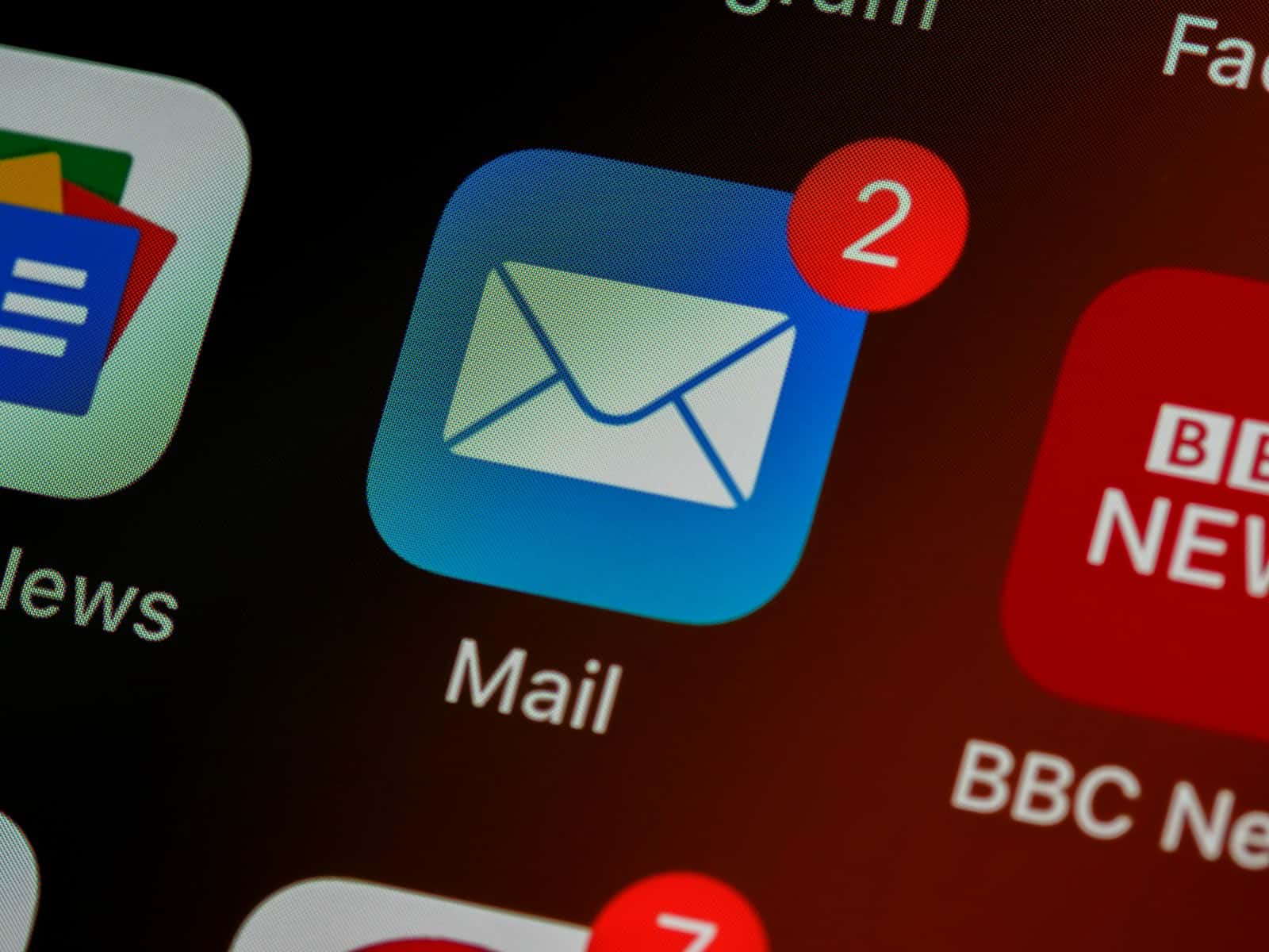 Sähköpostin tallentaminen iPhonessa: Vaiheittaiset askeleet