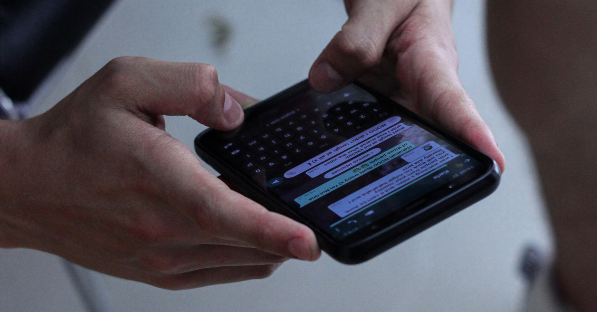 WhatsApp sallii nyt salasanalla salatut chat-varmuuskopiot: Näin